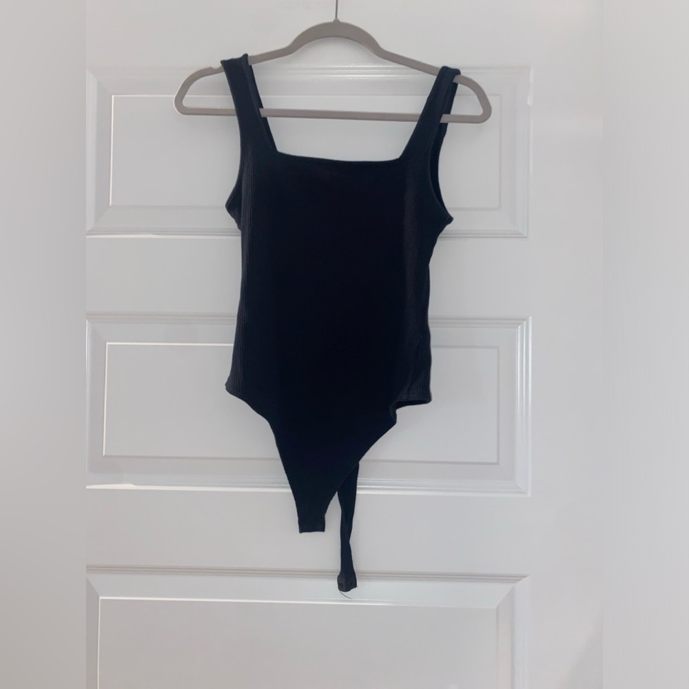 Topshop Women’s Black Sleeveless Bodysuit - size 8